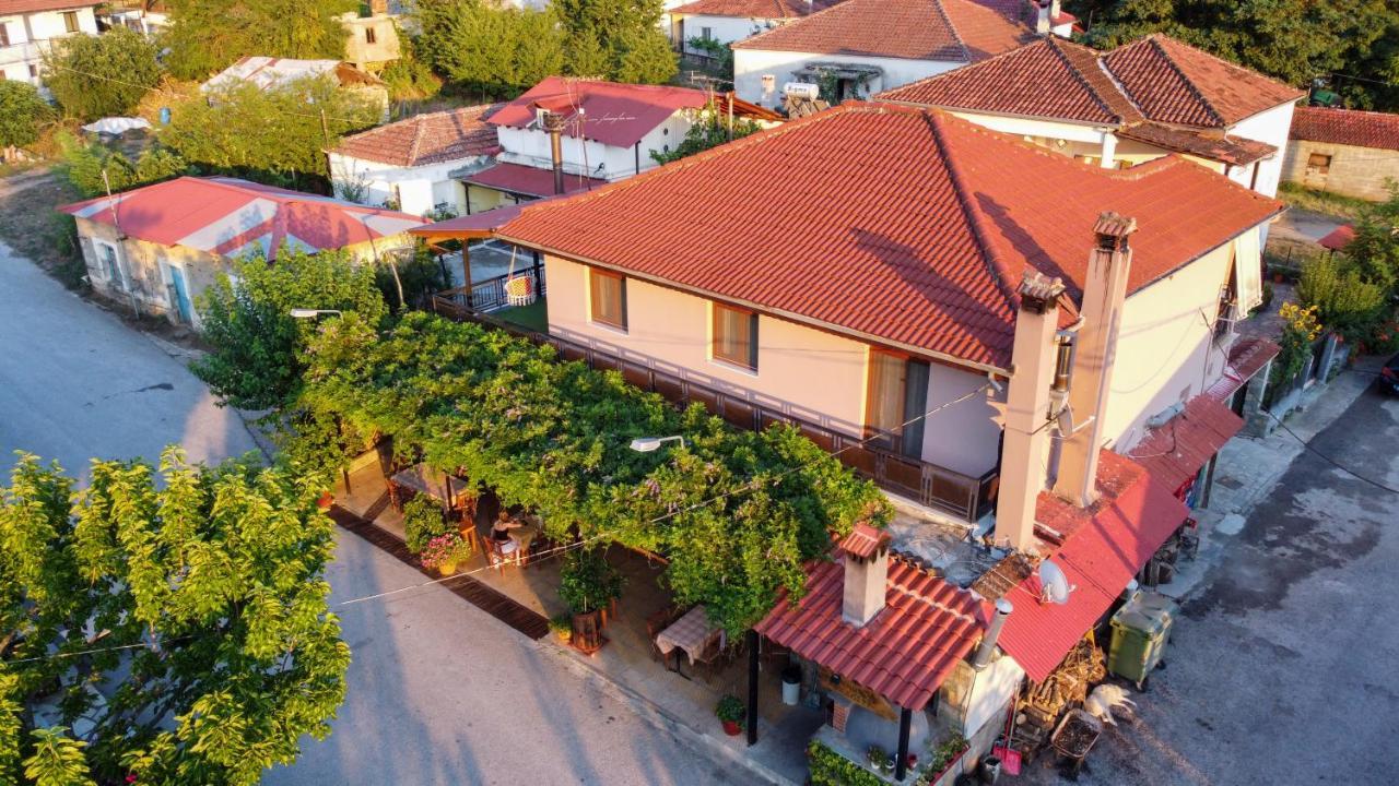 Arados Family Residence กาลัมปากา ภายนอก รูปภาพ